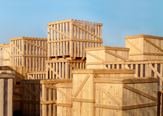 Les avantages d’utiliser des caisses en bois pour le transport de marchandises